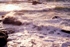 初日の入りと初月の出、New Year’s Day,— a drive, a sunset, and the first&nbsp;moon,