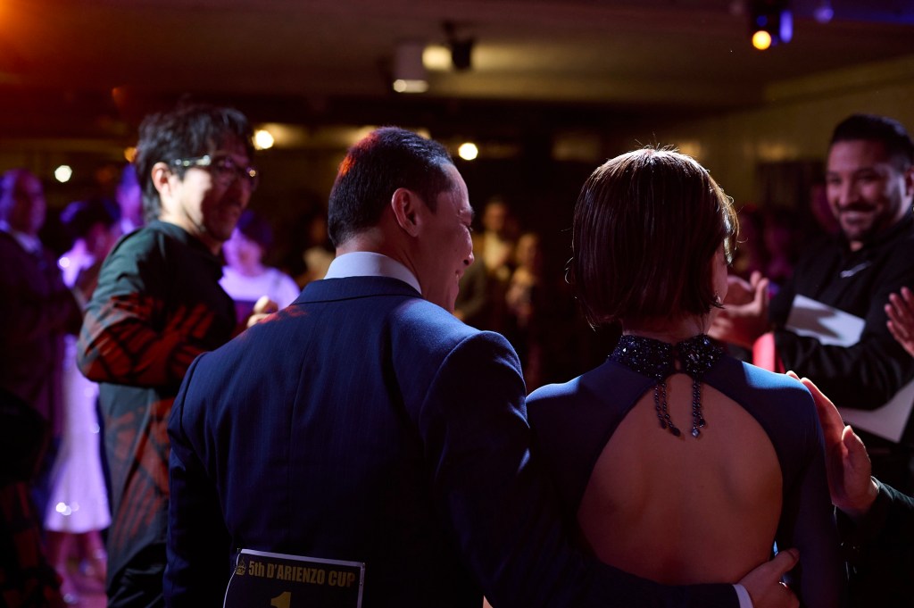 冬浅しひとりひとりにタンゴかな、0km, 20251123