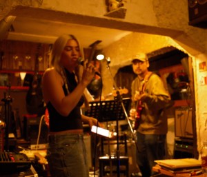 短日や寄り合うて知る社会あり、0km, 20251129