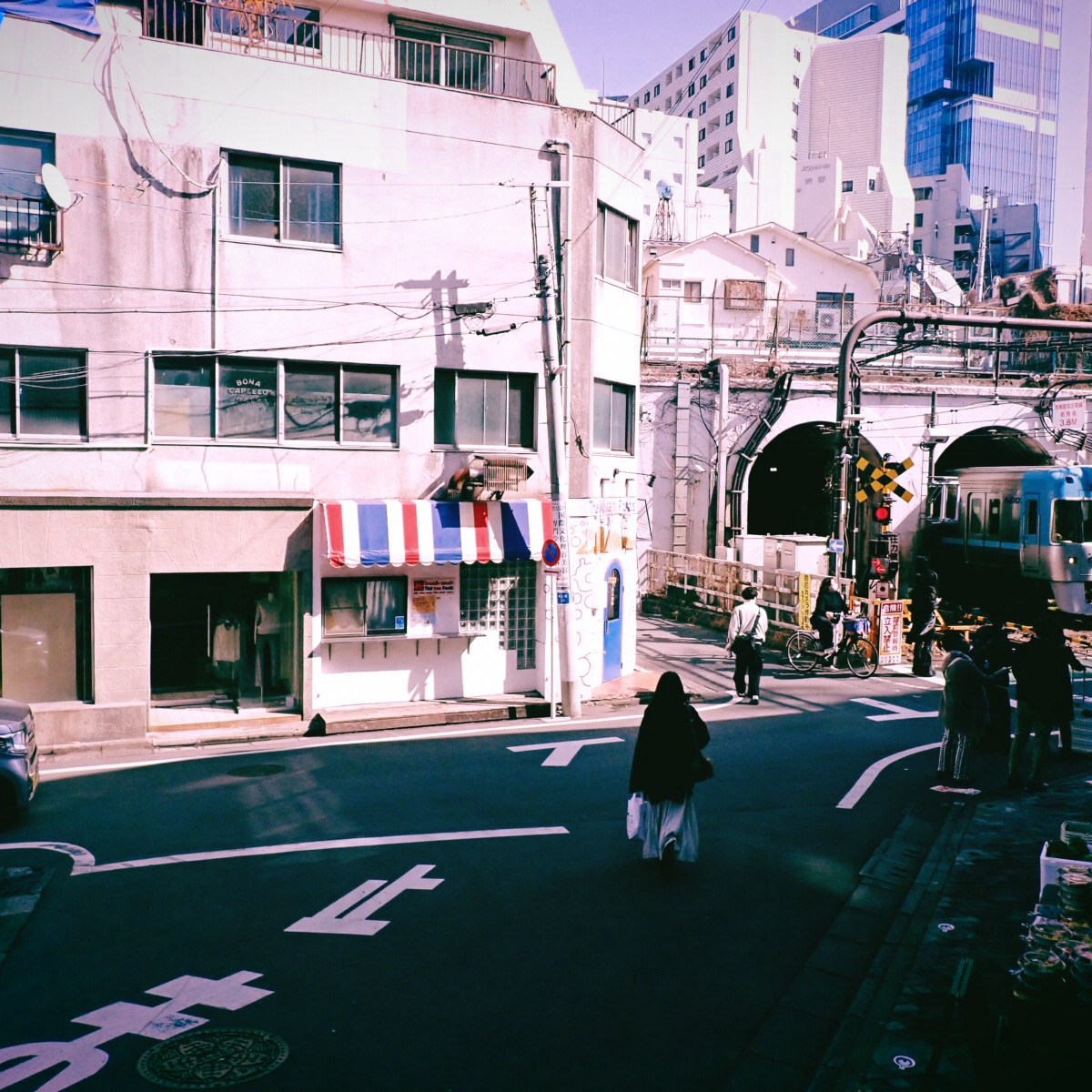 風光り人気芸人静かなり、0km, 20260223